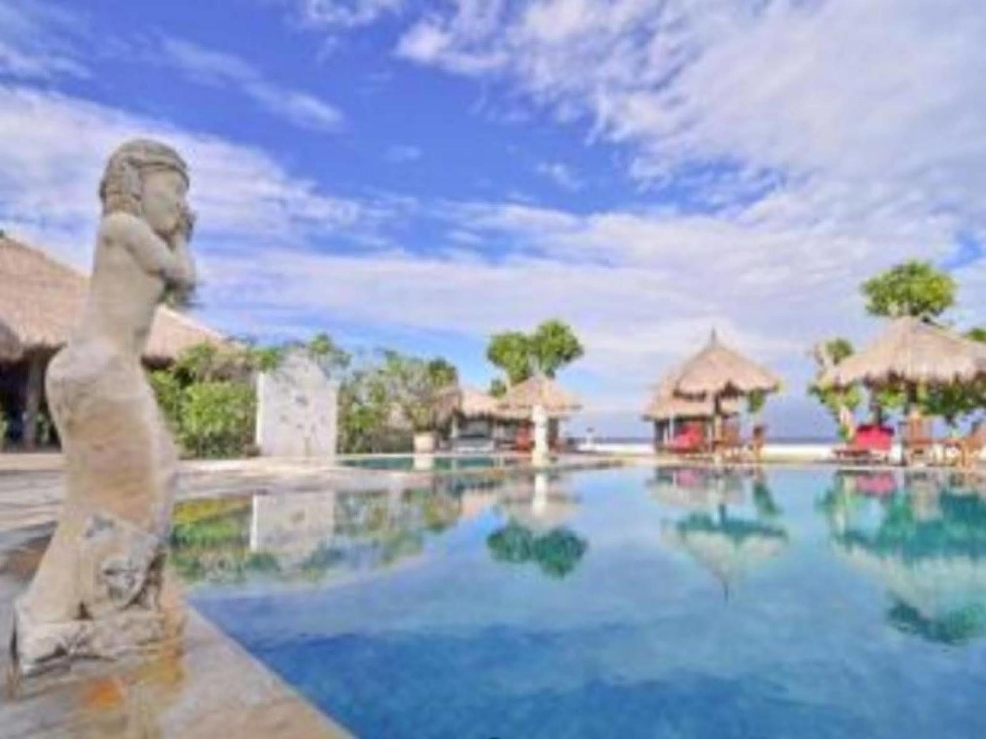 Pasific Beach Cottages Mangsit Exterior photo